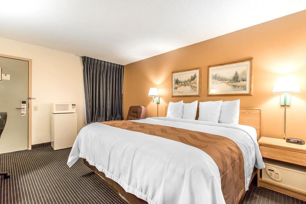 Quality Inn Клівленд Екстер'єр фото