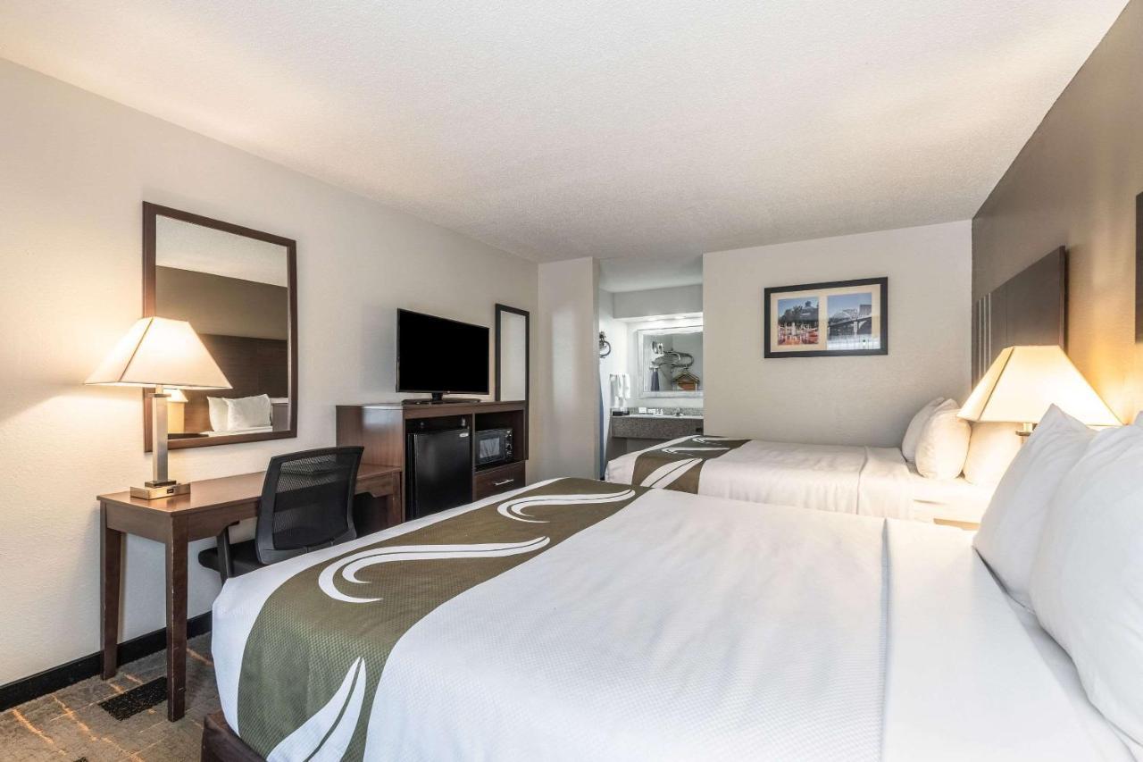 Quality Inn Клівленд Екстер'єр фото