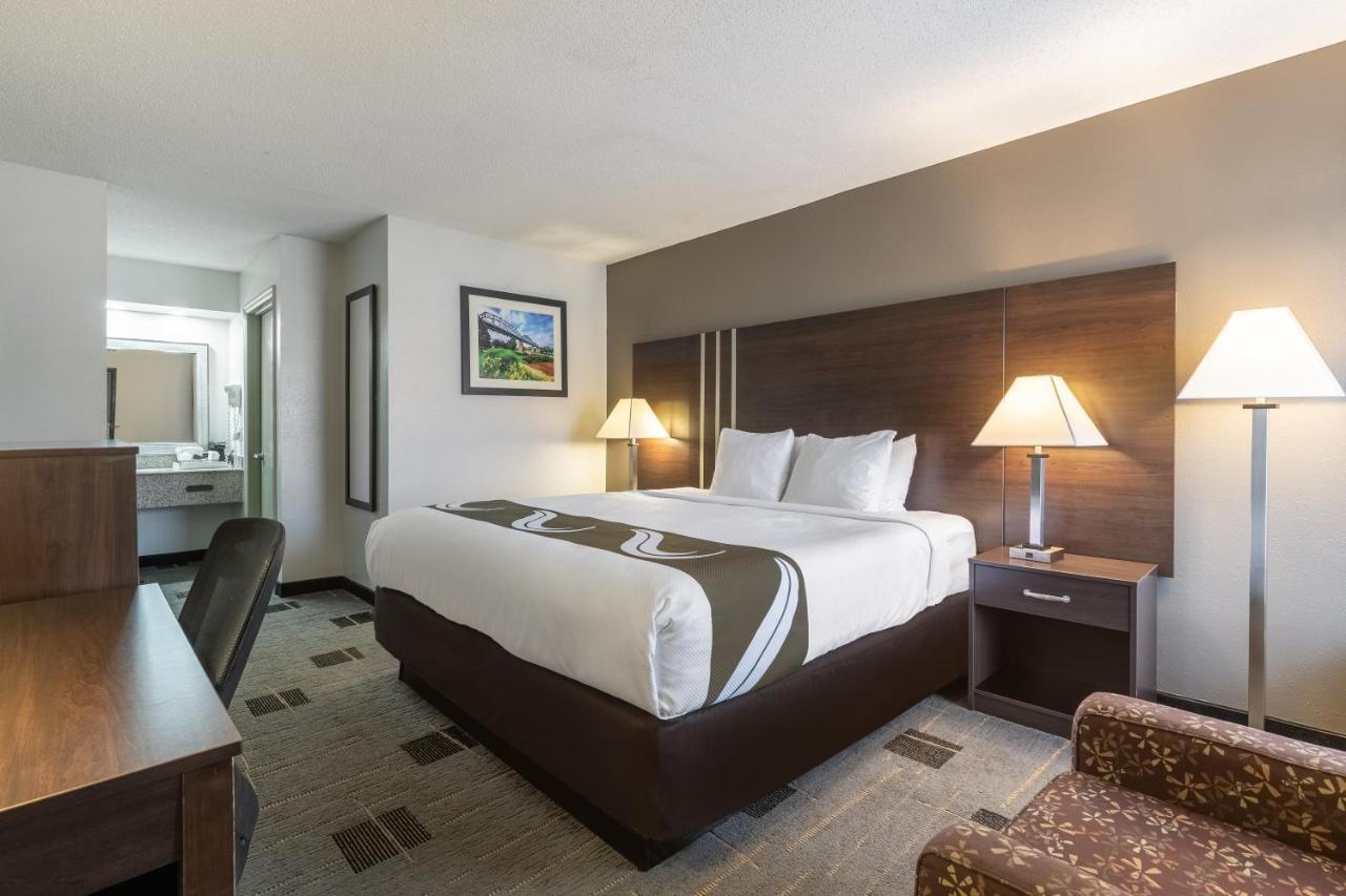Quality Inn Клівленд Екстер'єр фото