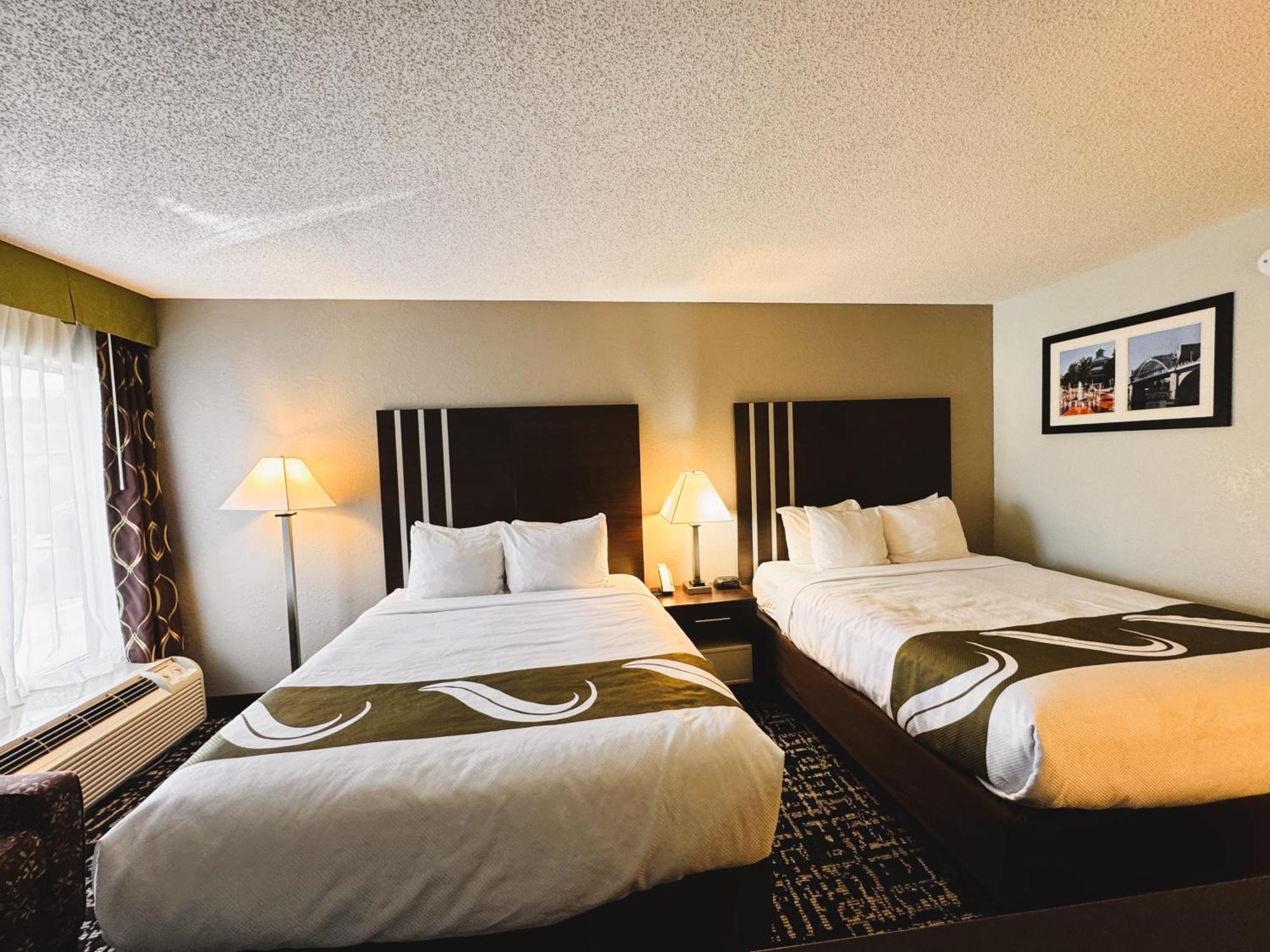 Quality Inn Клівленд Екстер'єр фото