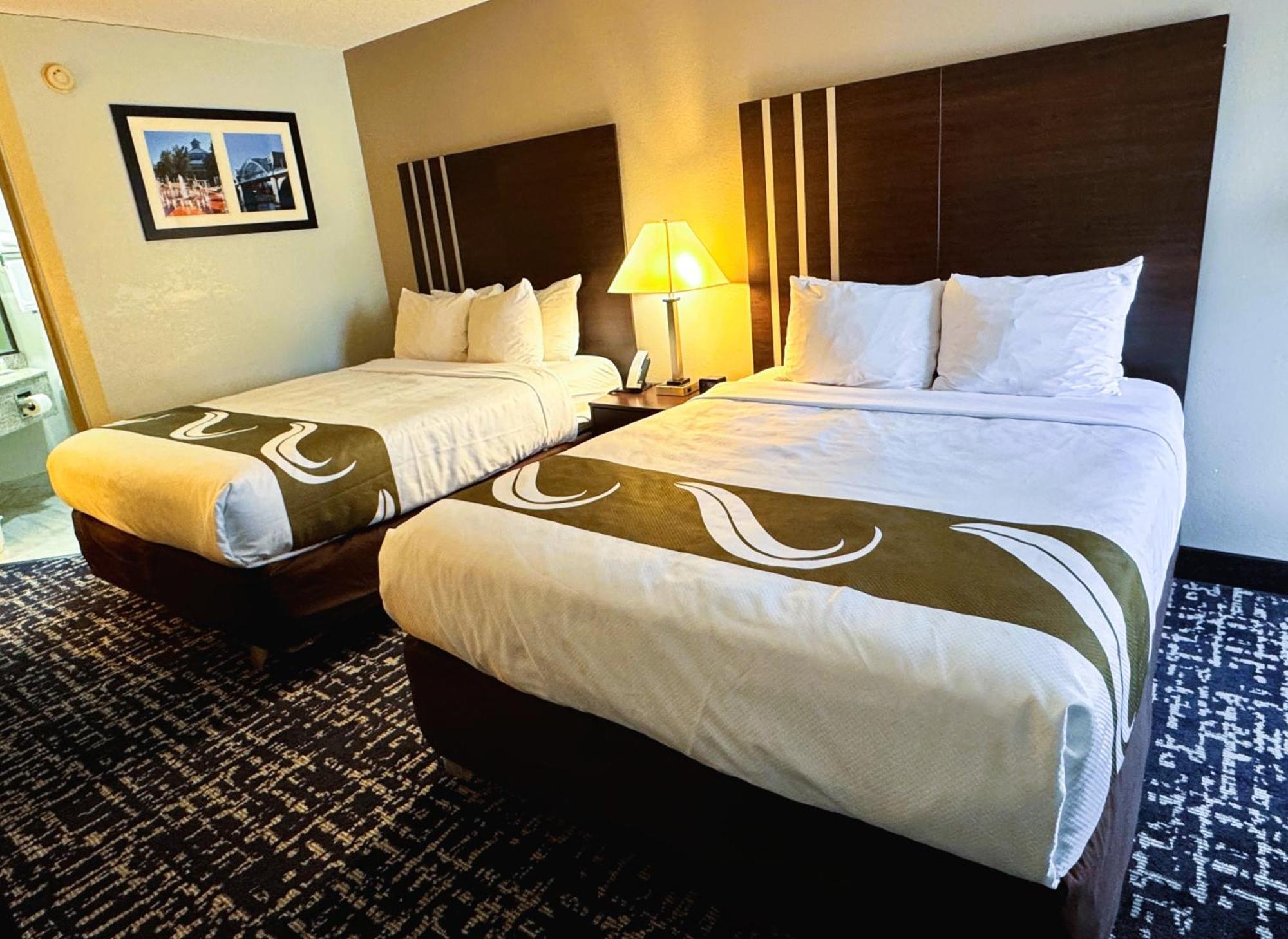 Quality Inn Клівленд Екстер'єр фото